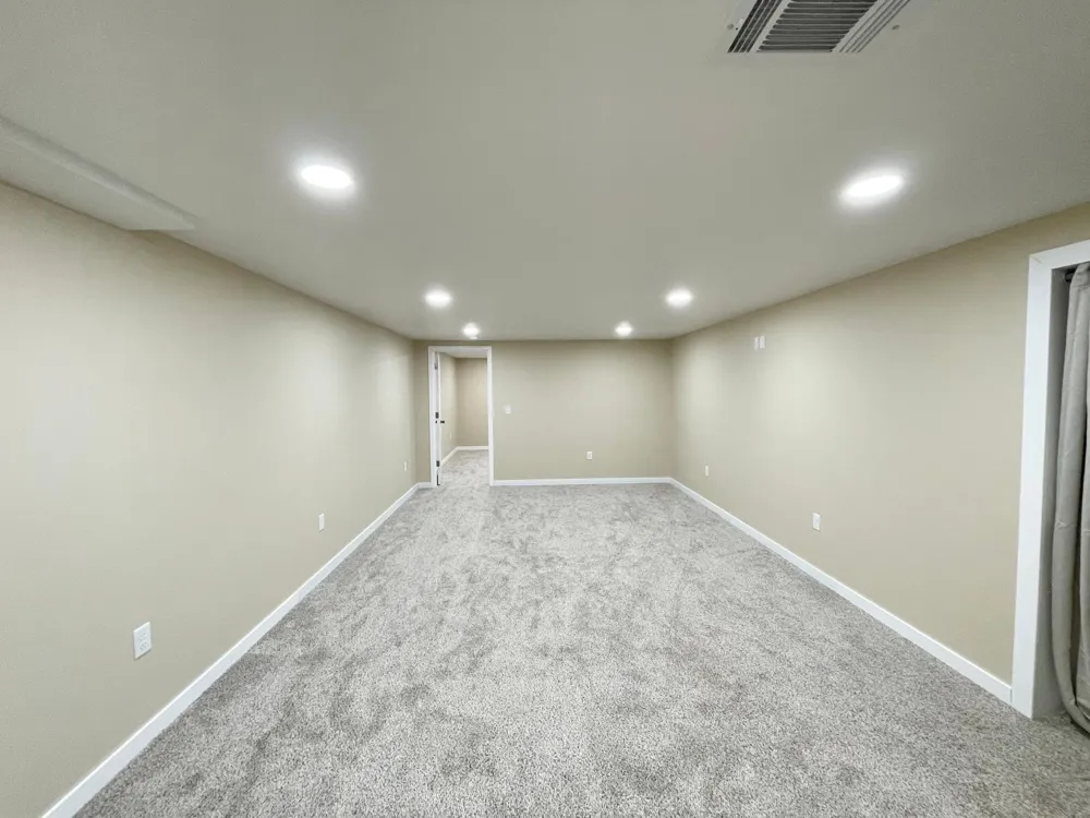 16 S Paffrath Avenue Springfield, MN 56087