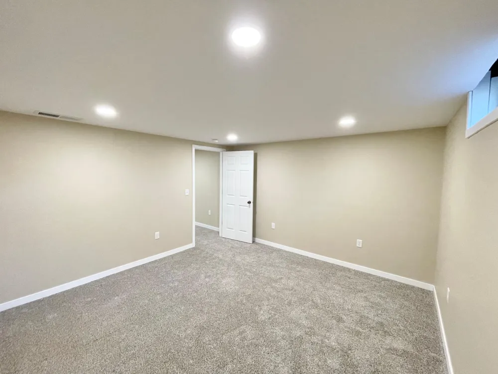 16 S Paffrath Avenue Springfield, MN 56087
