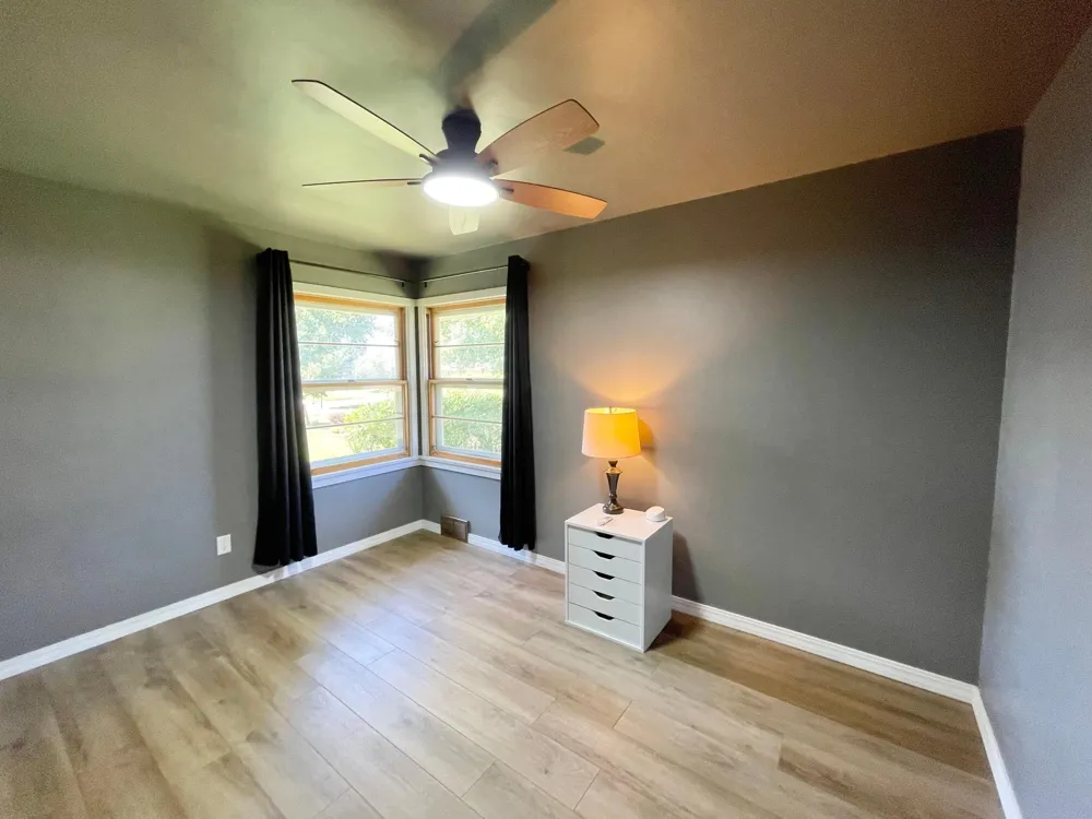 16 S Paffrath Avenue Springfield, MN 56087