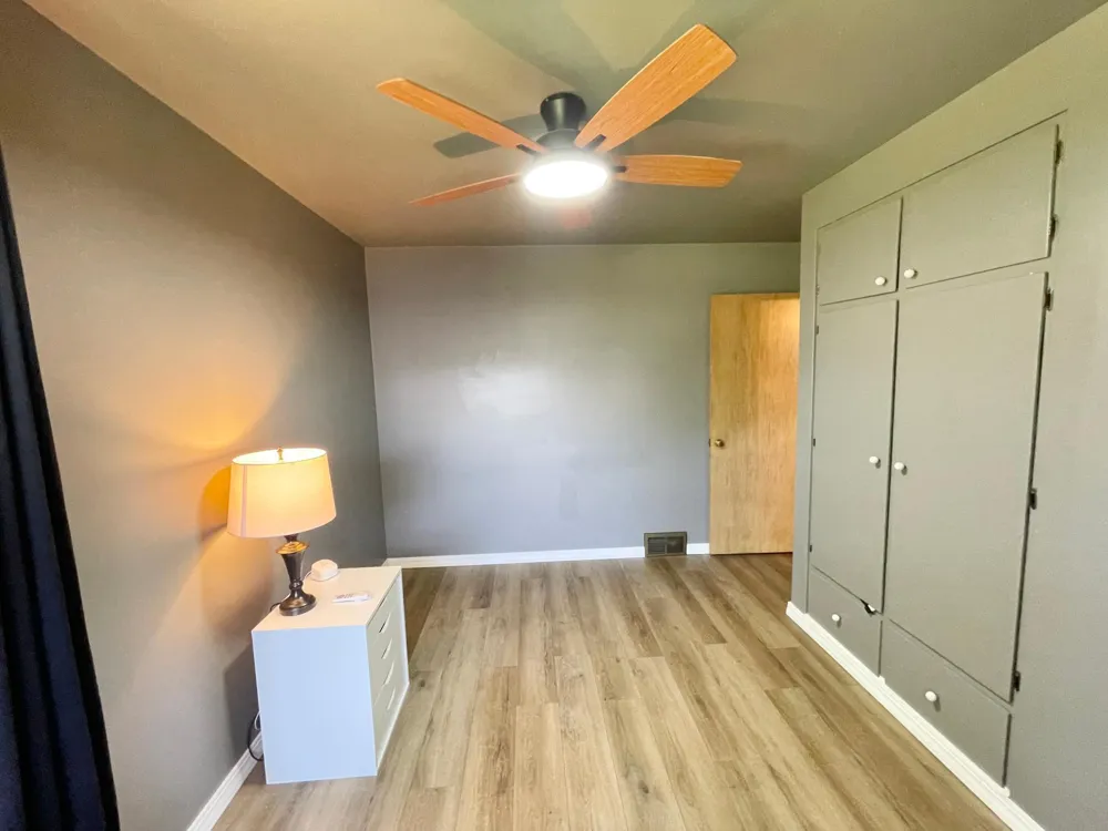 16 S Paffrath Avenue Springfield, MN 56087