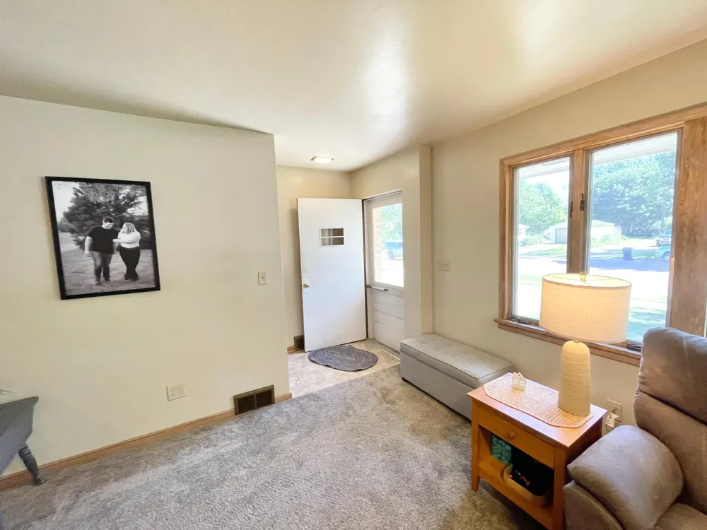 16 S Paffrath Avenue Springfield, MN 56087