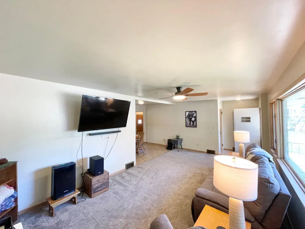 16 S Paffrath Avenue Springfield, MN 56087