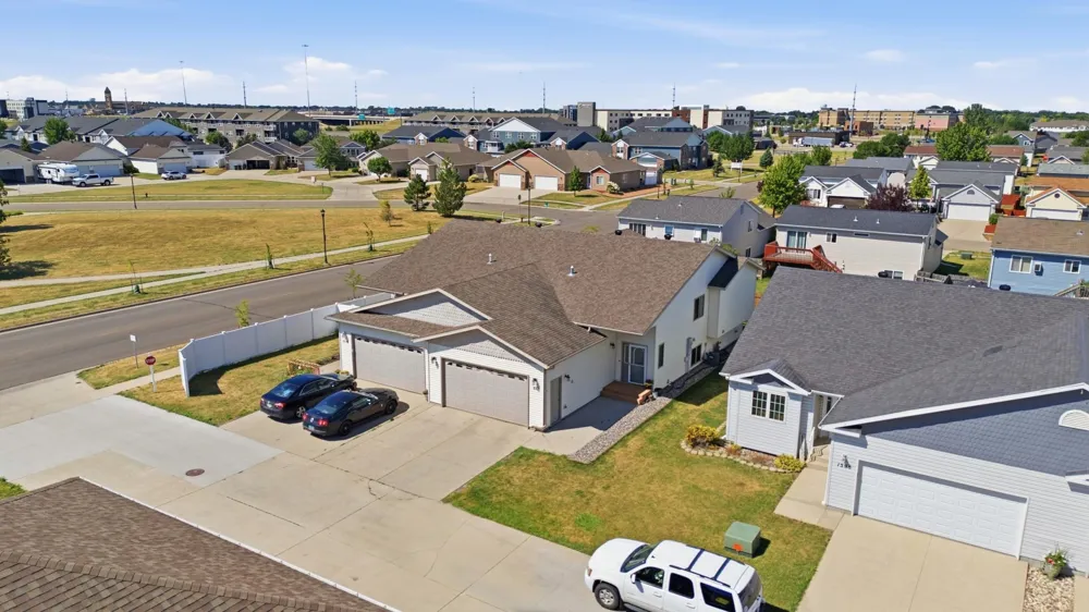 1512 19th Avenue E West Fargo, ND 58078