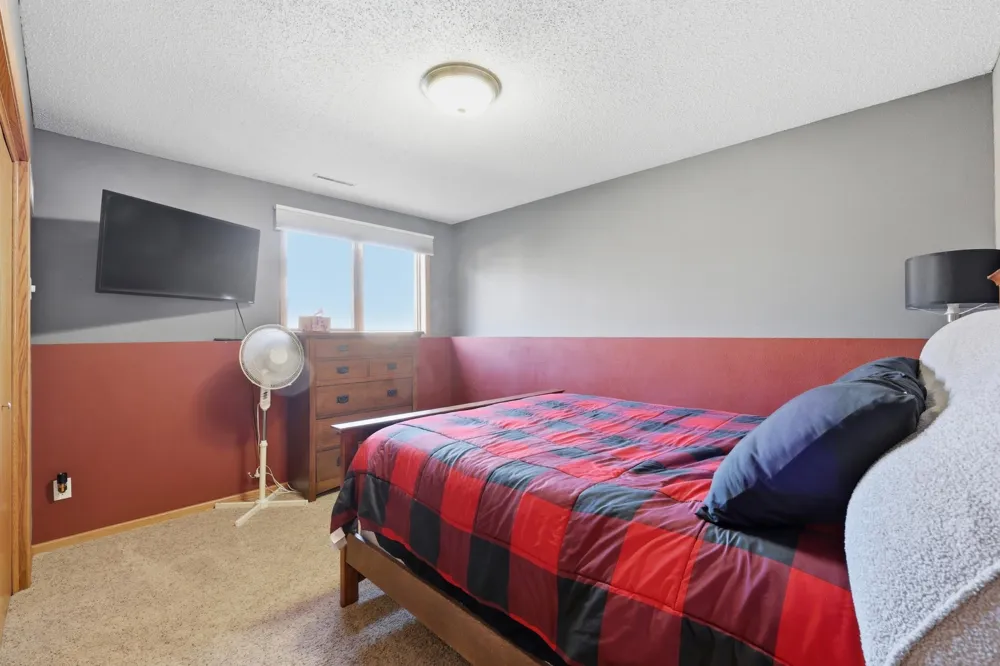 1512 19th Avenue E West Fargo, ND 58078