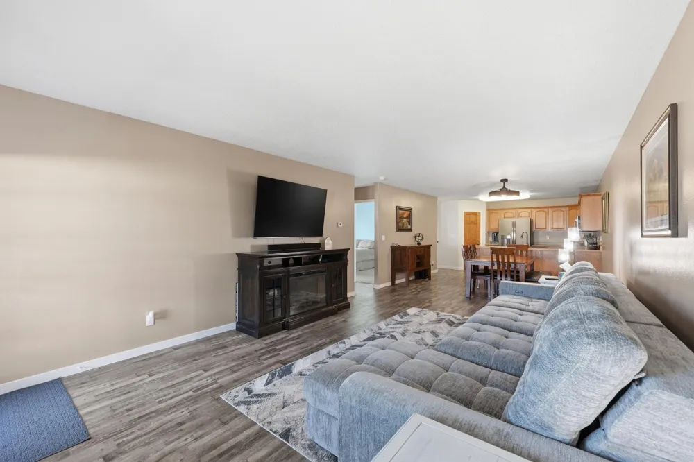 1512 19th Avenue E West Fargo, ND 58078