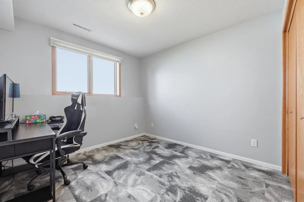 1512 19th Avenue E West Fargo, ND 58078