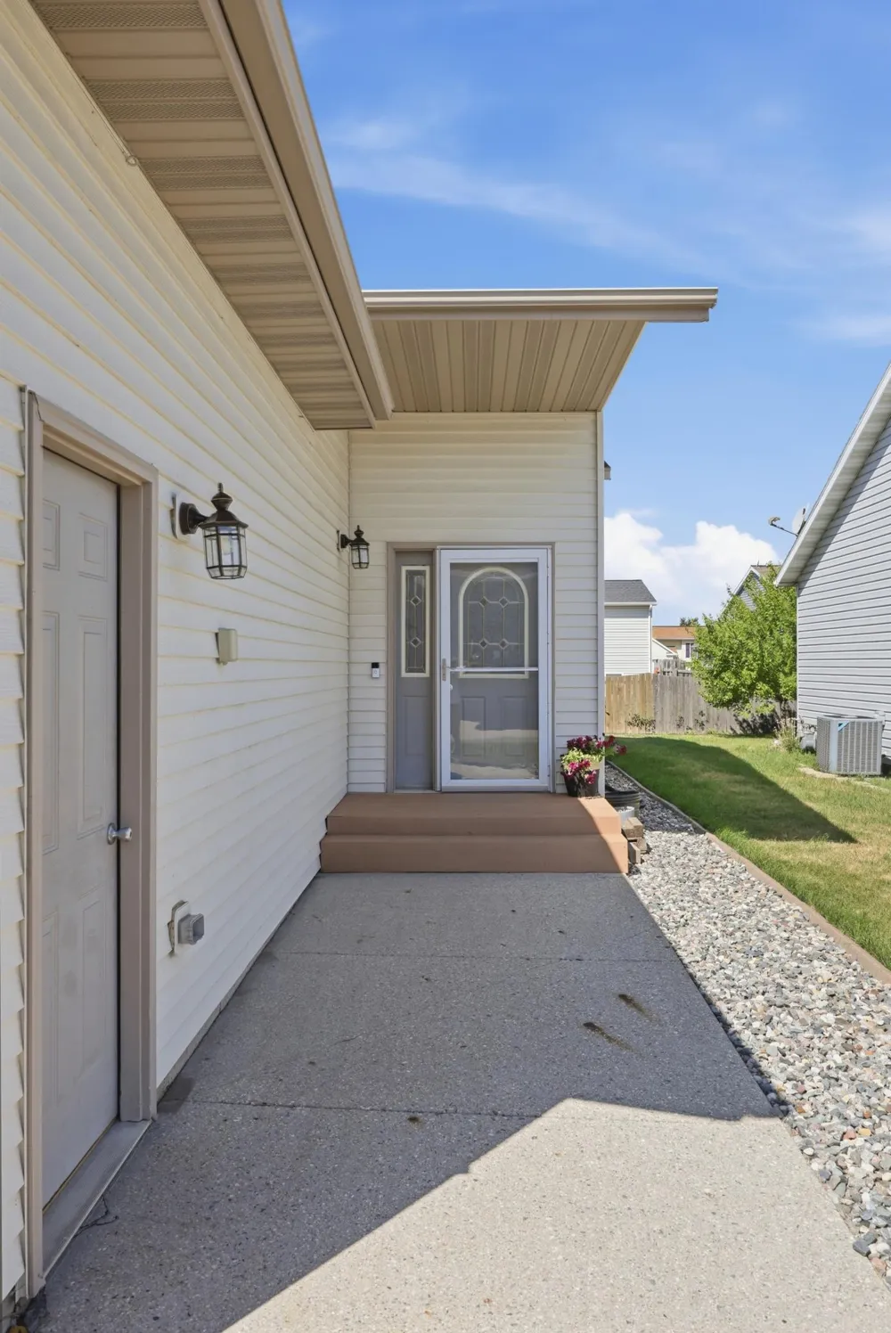 1512 19th Avenue E West Fargo, ND 58078