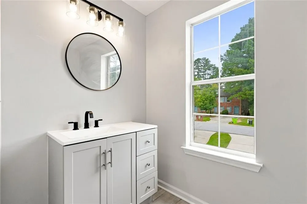 366 Beach Court Riverdale, GA 30274