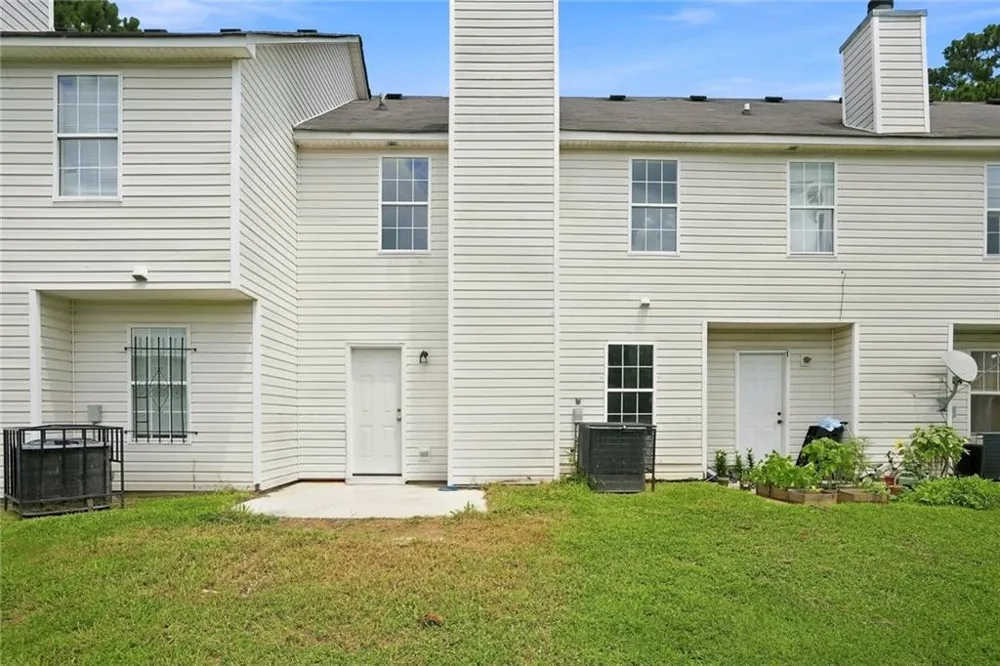 366 Beach Court Riverdale, GA 30274