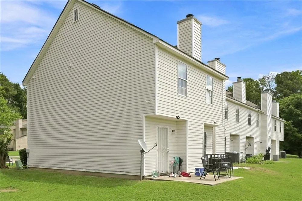 366 Beach Court Riverdale, GA 30274