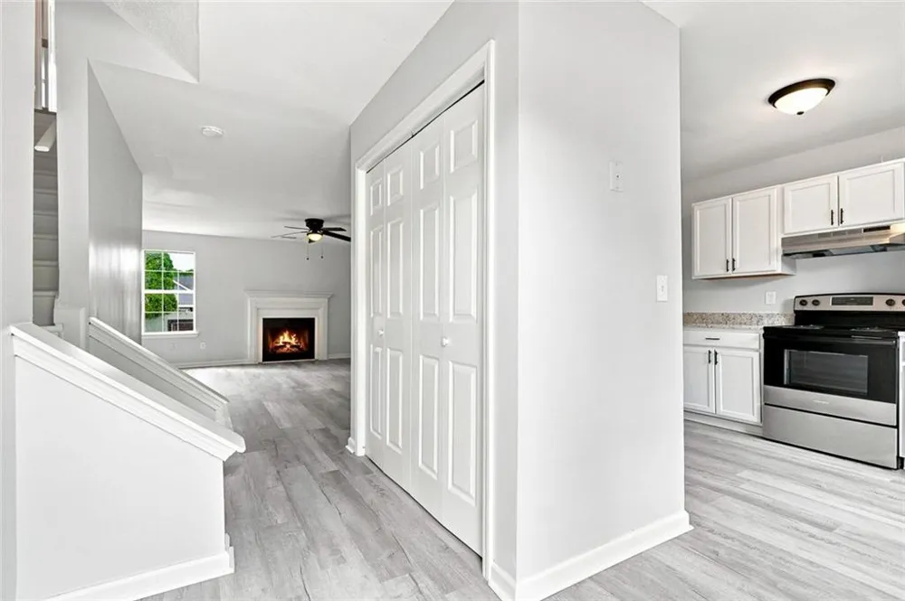 366 Beach Court Riverdale, GA 30274