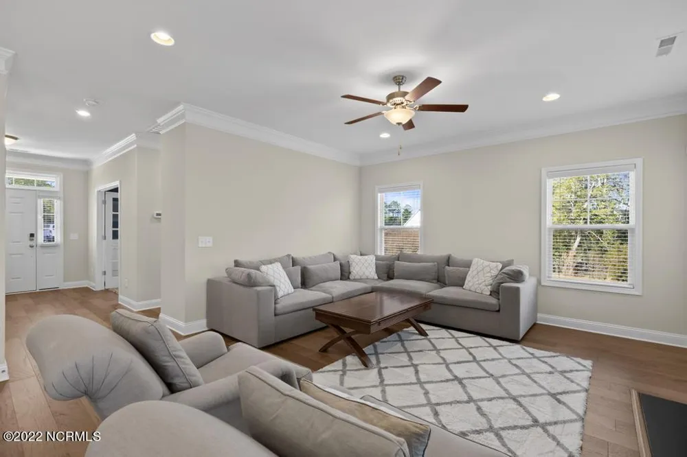 906 Needlerush Road Sneads Ferry, NC 28460