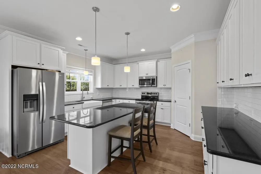 906 Needlerush Road Sneads Ferry, NC 28460