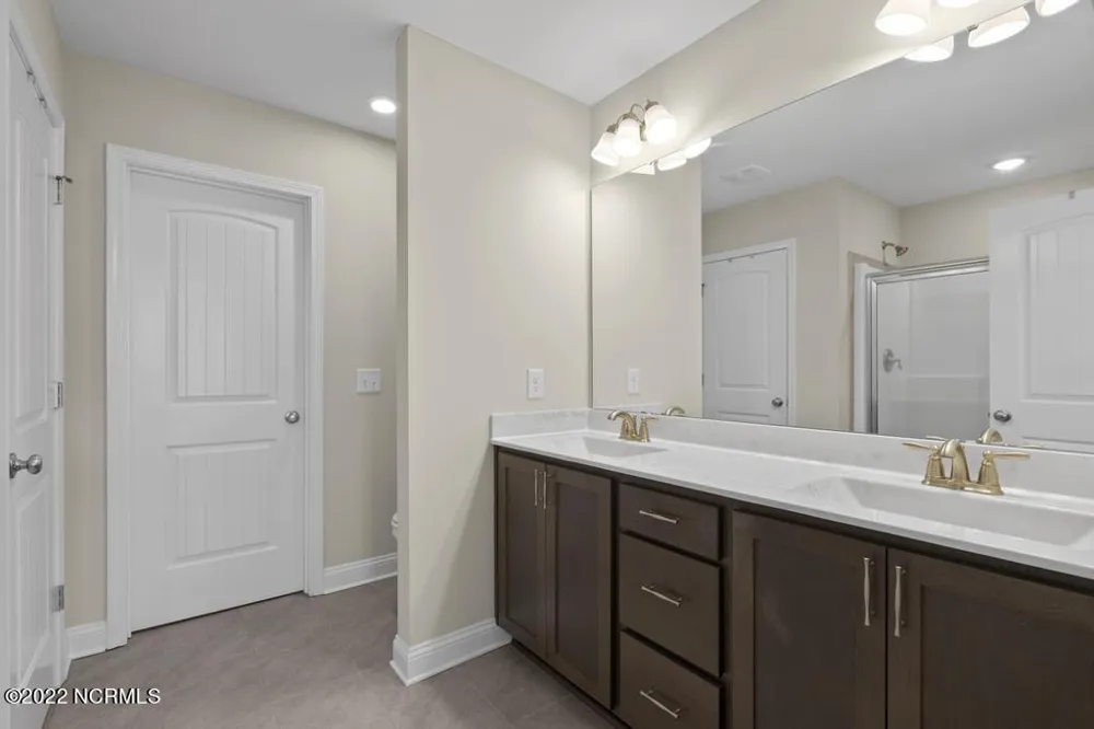 906 Needlerush Road Sneads Ferry, NC 28460