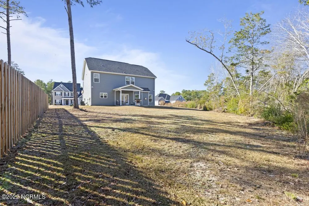 906 Needlerush Road Sneads Ferry, NC 28460