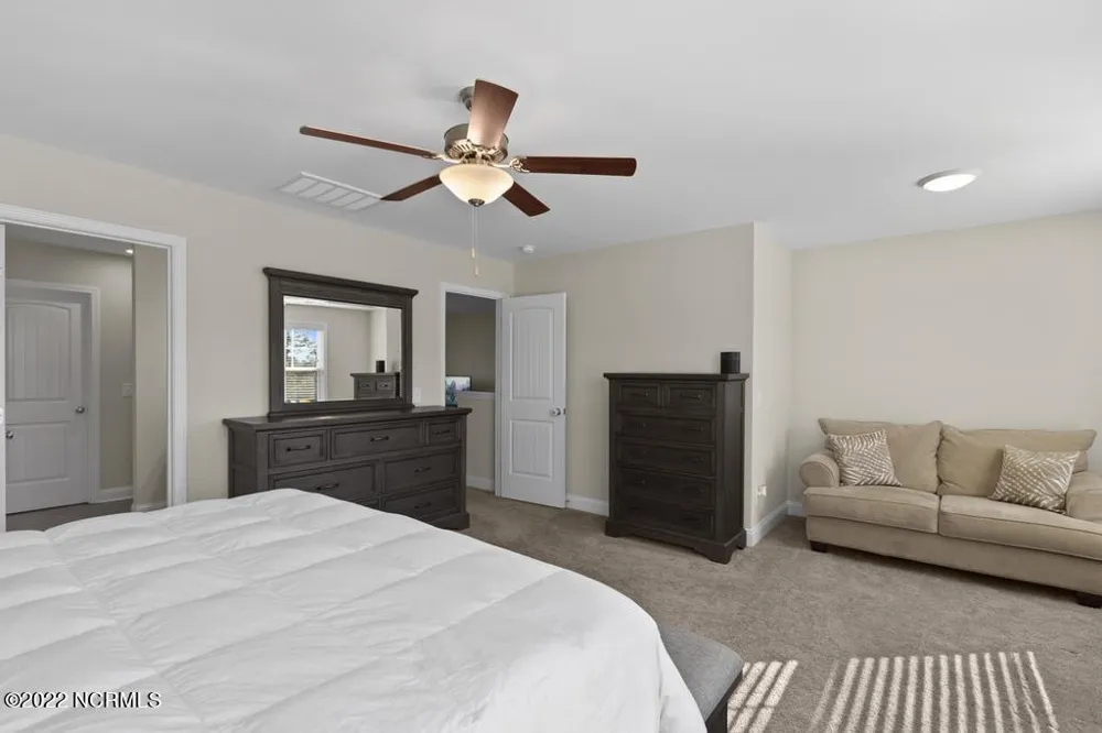906 Needlerush Road Sneads Ferry, NC 28460