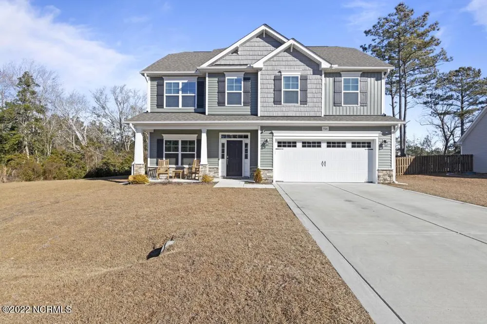 906 Needlerush Road Sneads Ferry, NC 28460