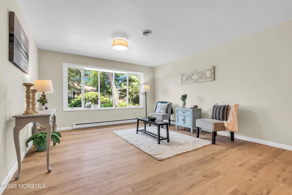 110 Buckingham Drive #B Manchester, NJ 08759