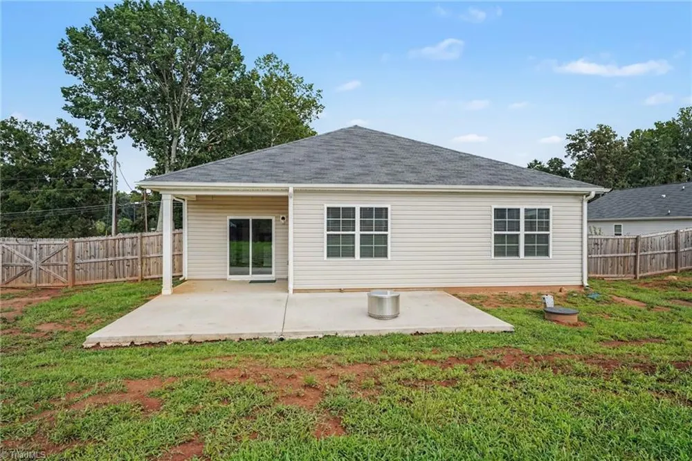 620 Hickory Point Drive Lexington, NC 27292