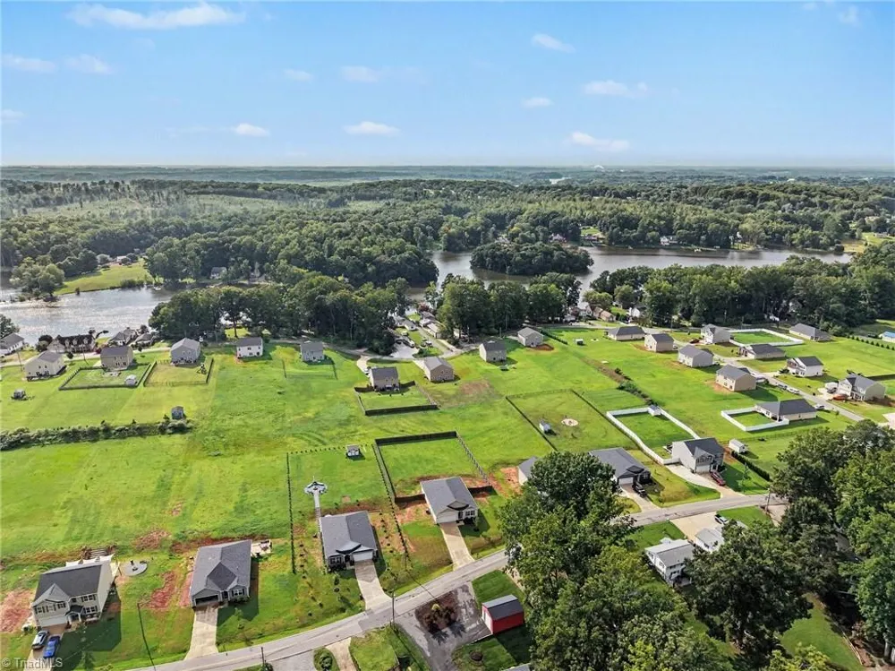 620 Hickory Point Drive Lexington, NC 27292