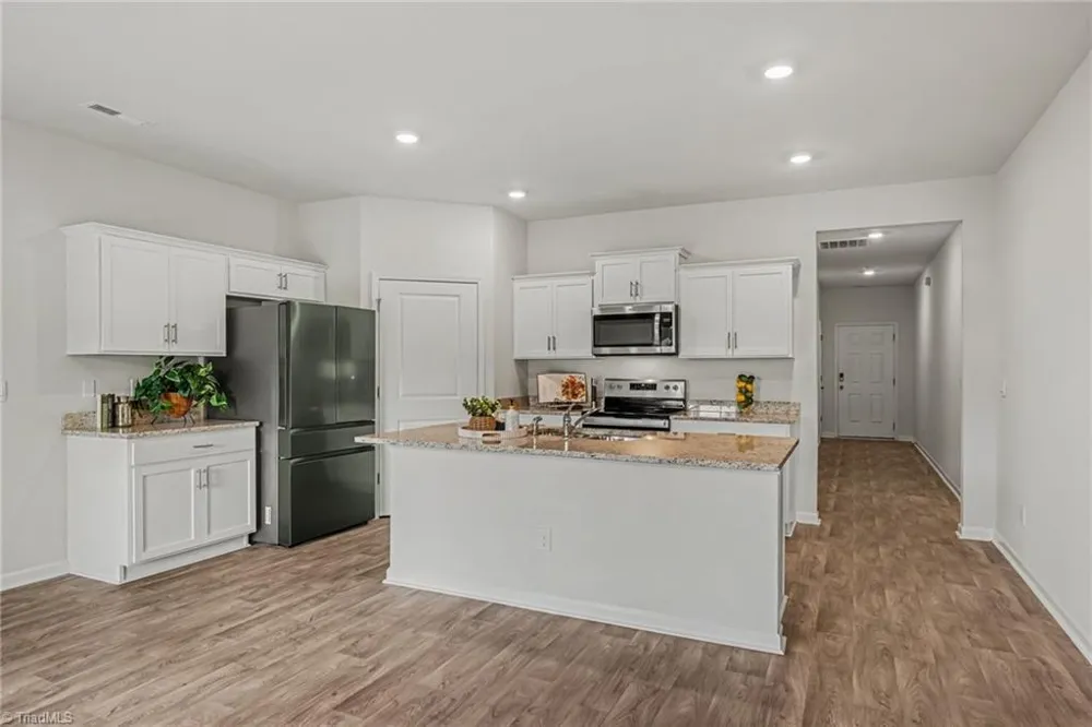620 Hickory Point Drive Lexington, NC 27292