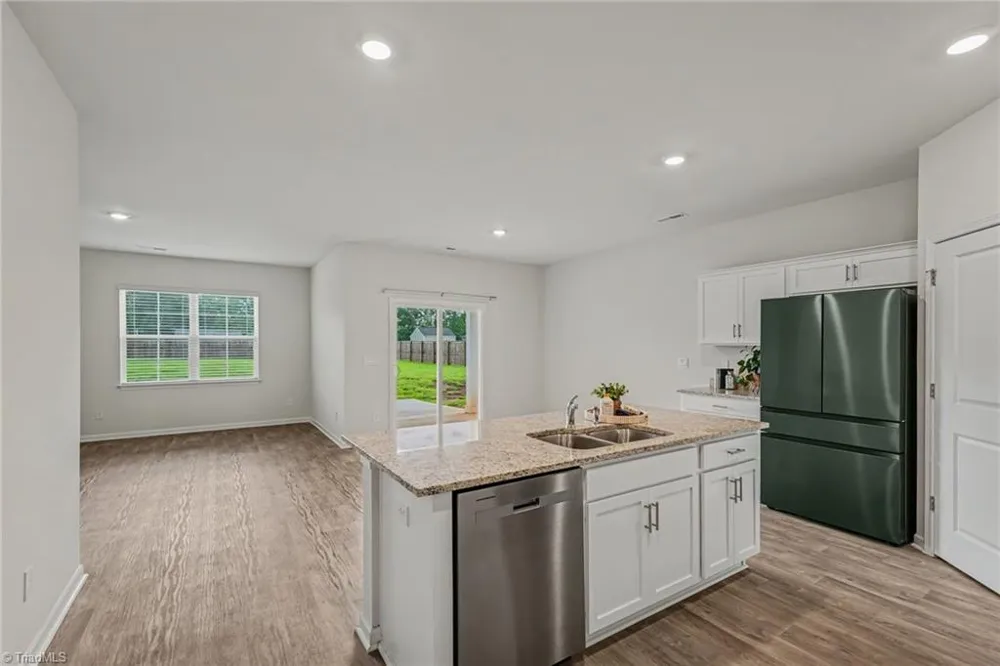 620 Hickory Point Drive Lexington, NC 27292