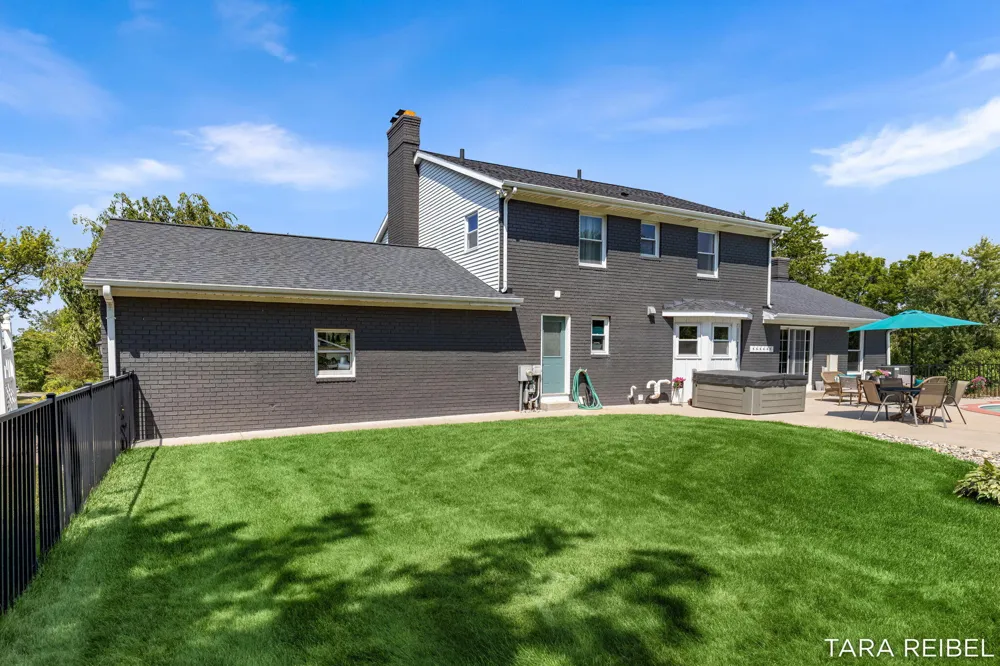 990 Riley Street Jamestown Charter Township, MI 49426