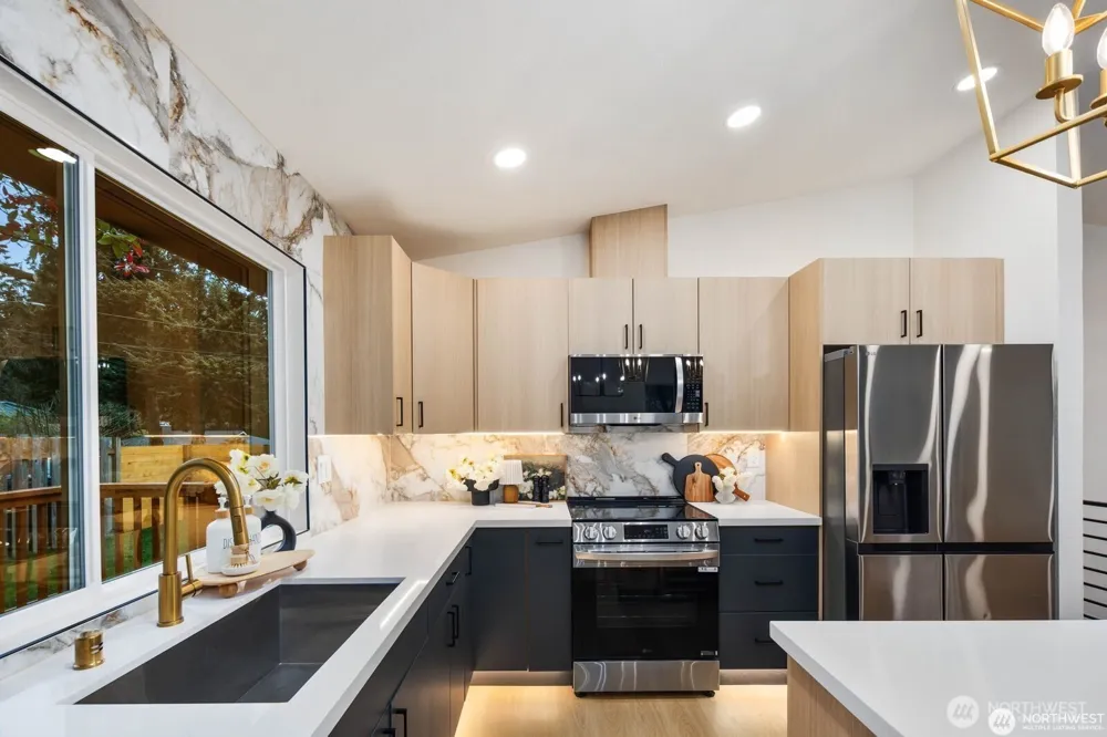 7211 182nd Street SW Edmonds, WA 98026