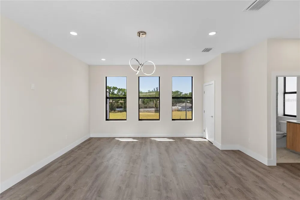 8456 MODANO PLACE Tampa, FL 33614