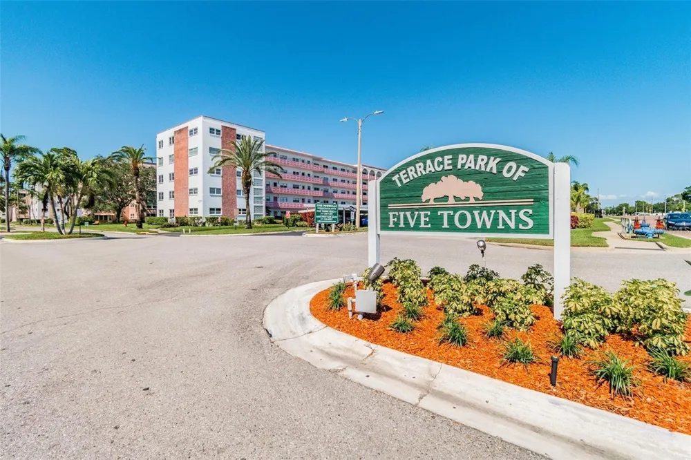 5521 80TH STREET #302 St Petersburg, FL 33709
