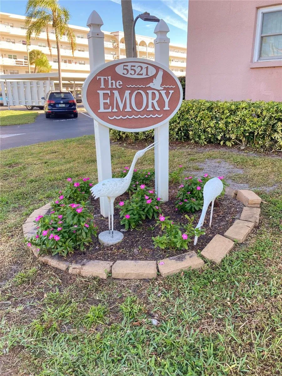 5521 80TH STREET #302 St Petersburg, FL 33709