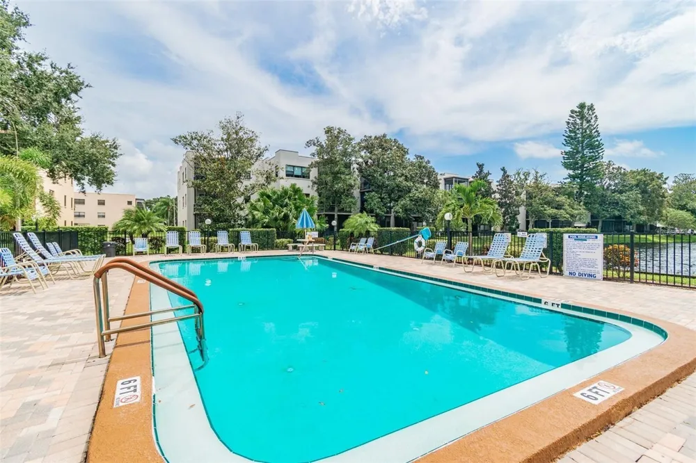 5521 80TH STREET #302 St Petersburg, FL 33709