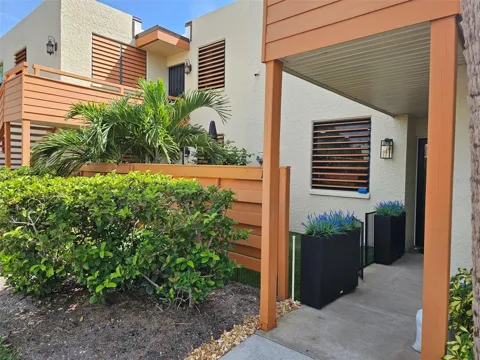153 WILD PALM DRIVE #1610