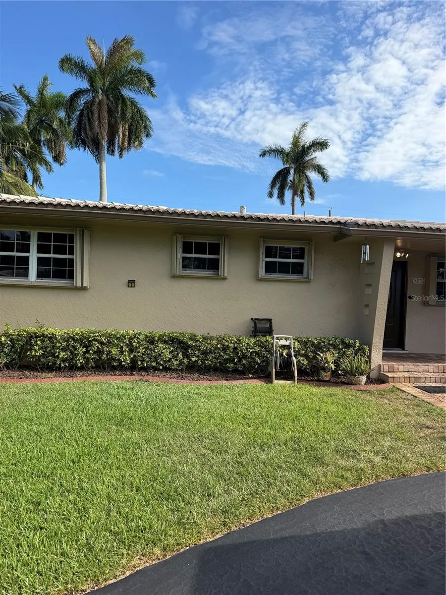 3230 HARRISON STREET Hollywood, FL 33021