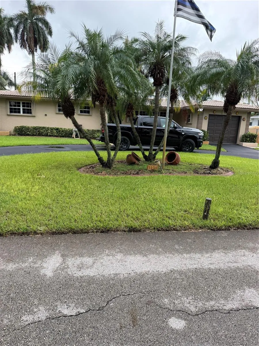 3230 HARRISON STREET Hollywood, FL 33021