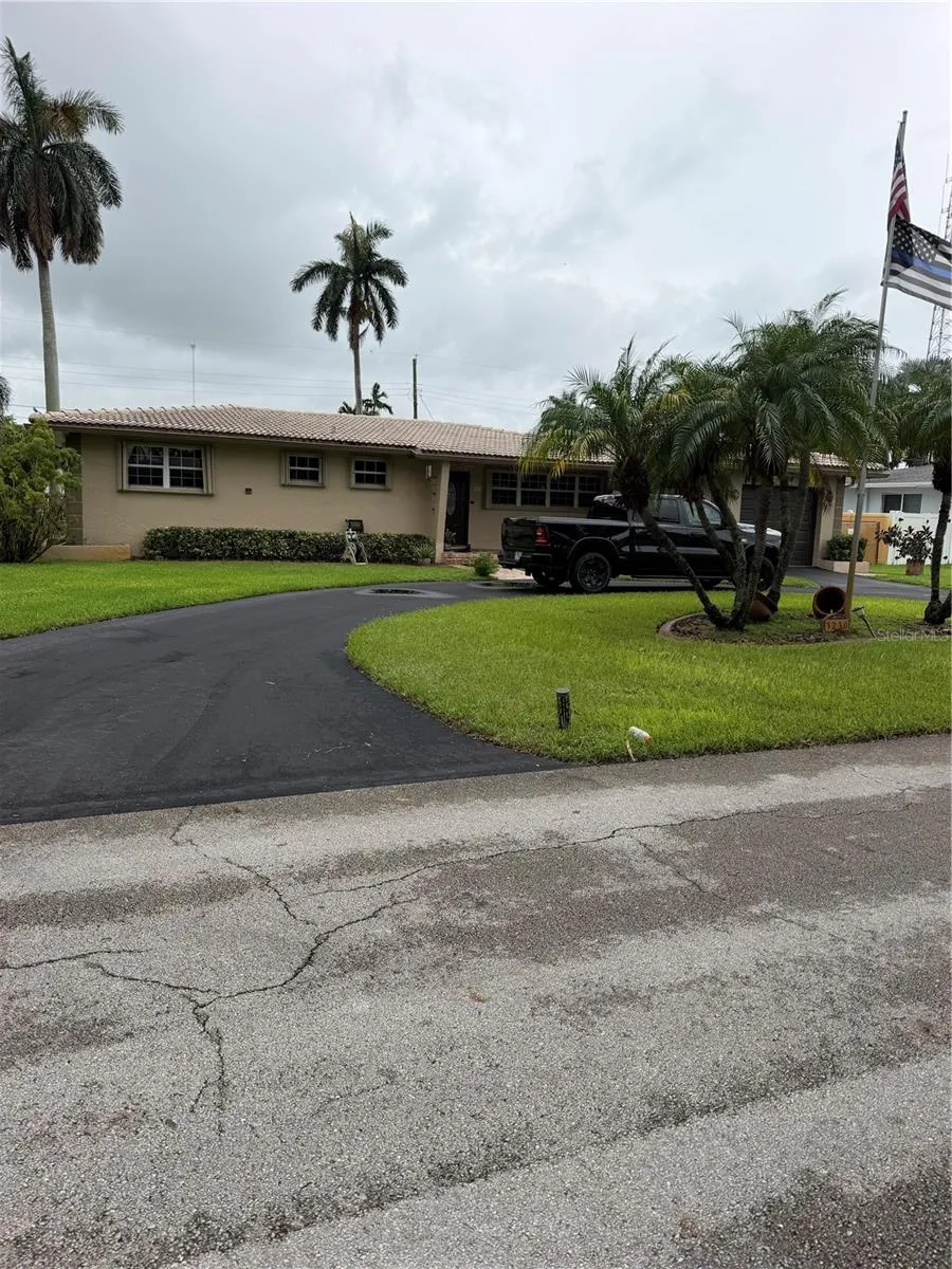 3230 HARRISON STREET Hollywood, FL 33021