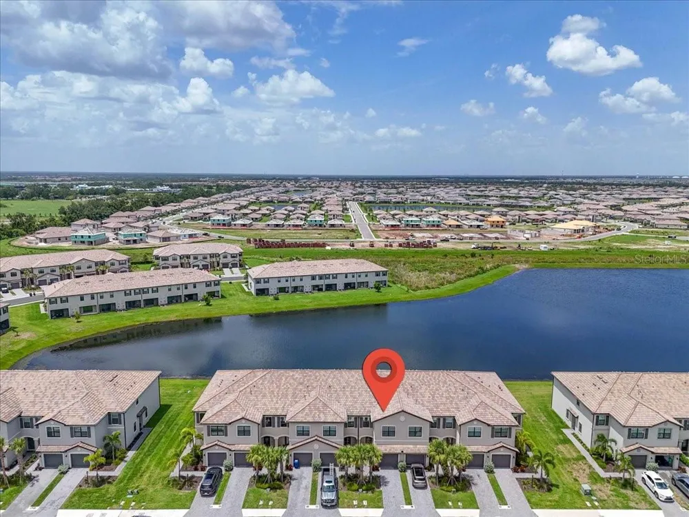 15131 SUNNY DAY DRIVE Lakewood Ranch, FL 34211