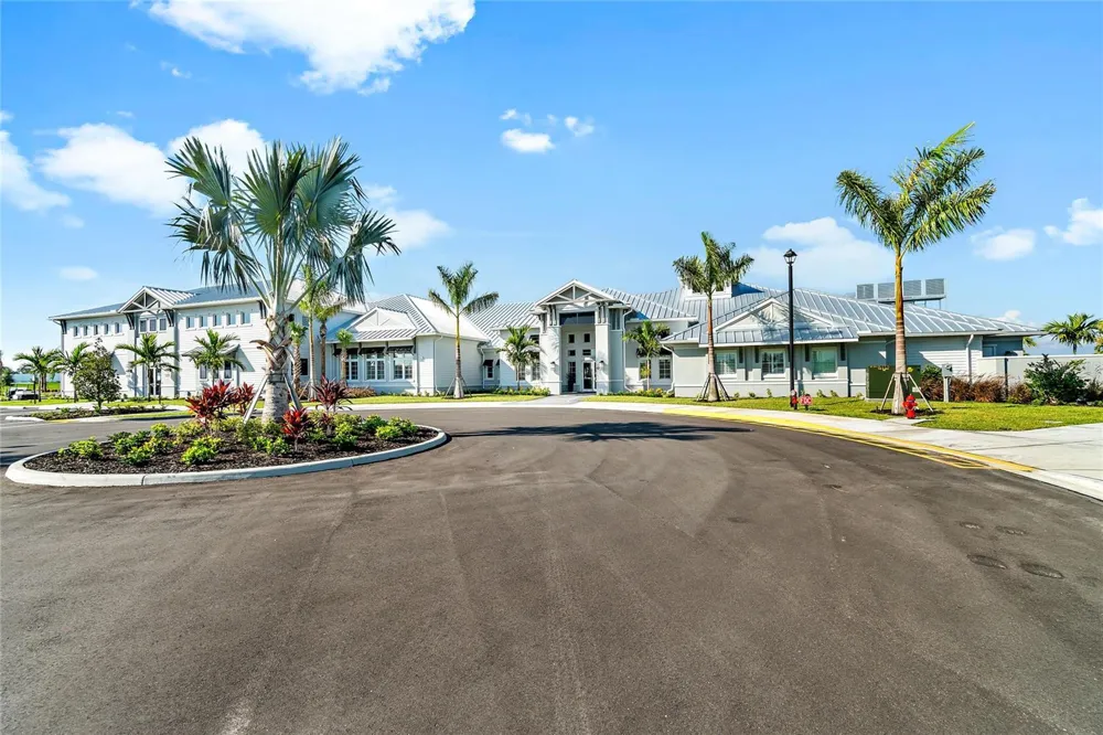 15131 SUNNY DAY DRIVE Lakewood Ranch, FL 34211