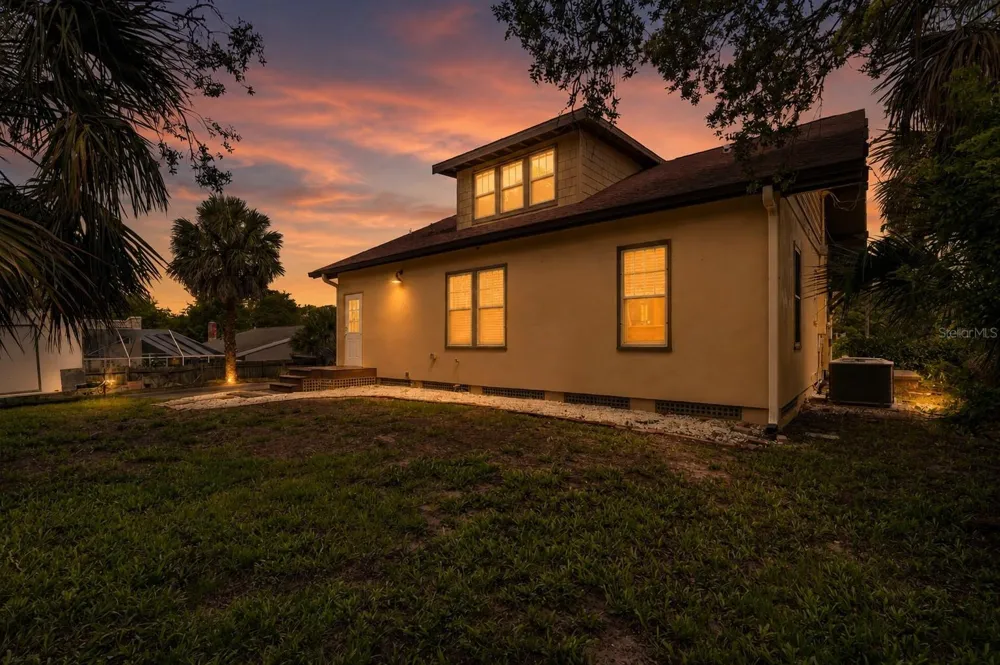 220 RIVERVIEW BOULEVARD Daytona Beach, FL 32118