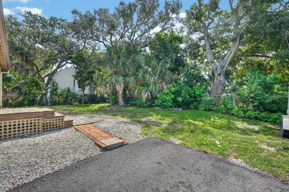220 RIVERVIEW BOULEVARD Daytona Beach, FL 32118