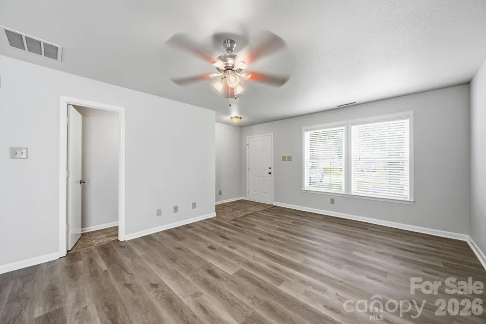 1602 Matthew Allen Circle Kannapolis, NC 28081