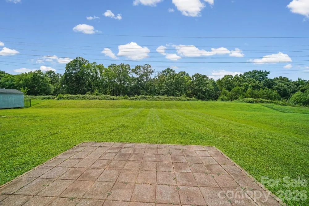 1602 Matthew Allen Circle Kannapolis, NC 28081