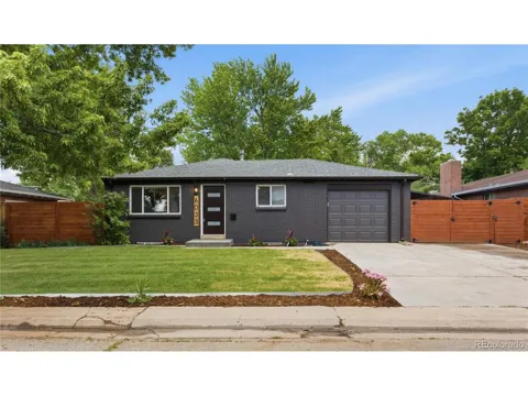 6033 Hoyt Court