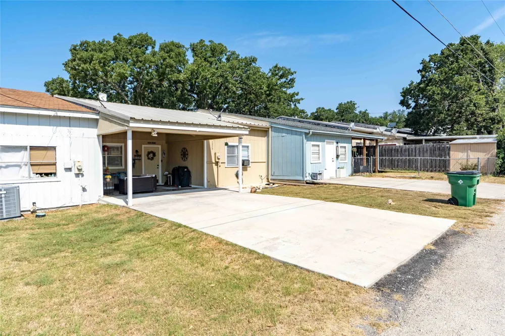 1229 Elm Court Runaway Bay, TX 76426