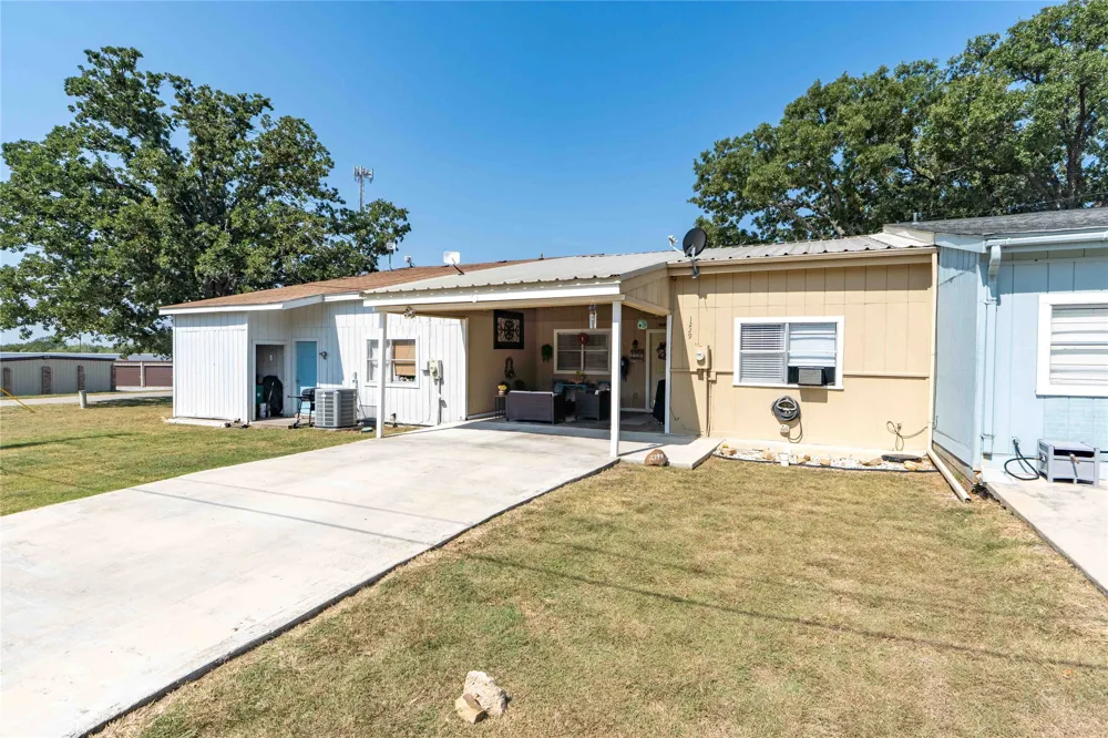 1229 Elm Court Runaway Bay, TX 76426