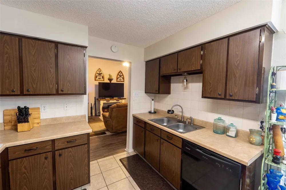 1229 Elm Court Runaway Bay, TX 76426