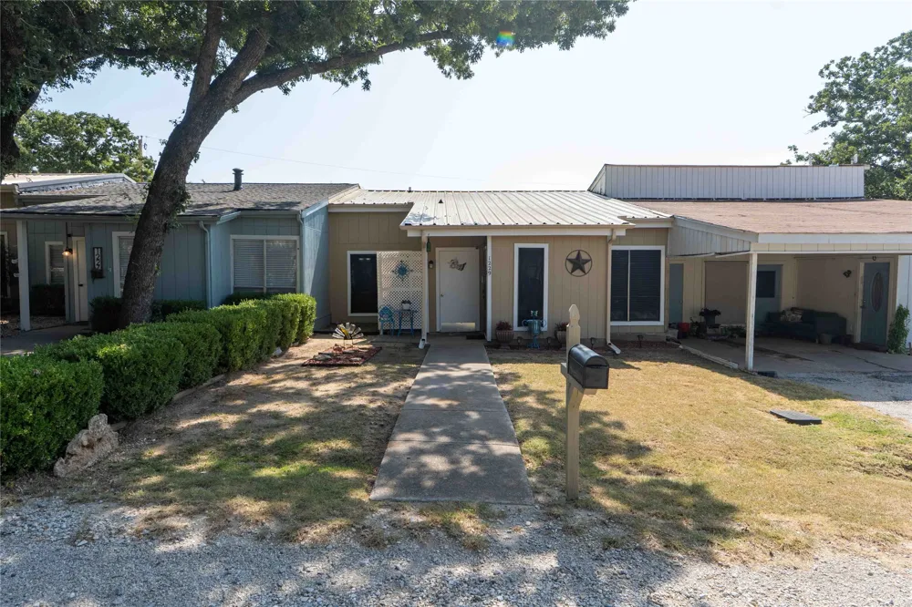 1229 Elm Court Runaway Bay, TX 76426