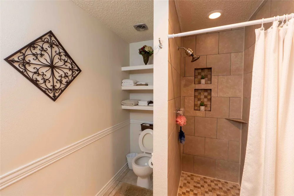 1229 Elm Court Runaway Bay, TX 76426