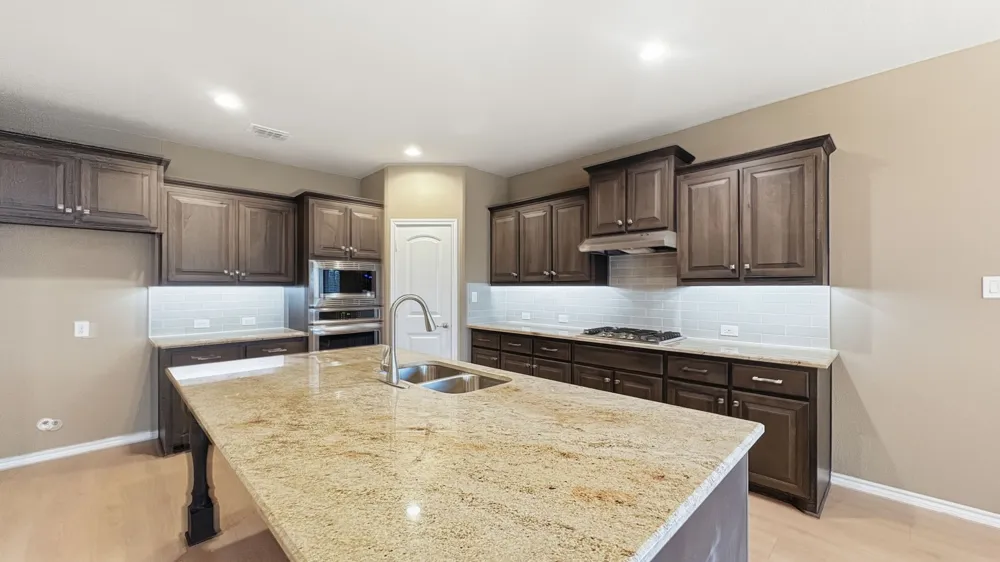 824 Dove Cove Argyle, TX 76226