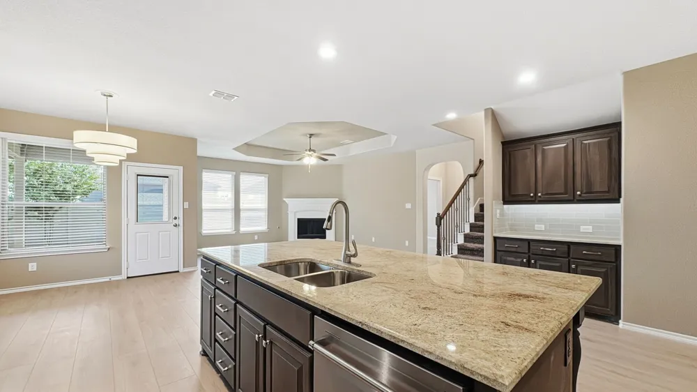 824 Dove Cove Argyle, TX 76226